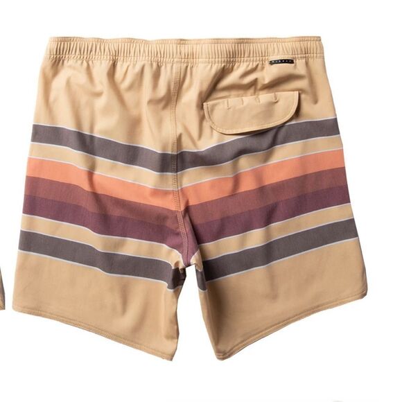 VISSLA FIST BUMP 17.5" ECOLASTIC OCHRE M NWT - Picture 2 of 6